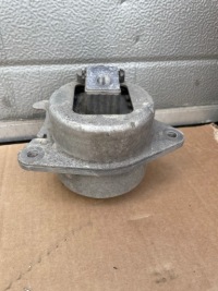 фото thumb №1, Alfa romeo stelvio 2.2d подушка двигуна кронштейн 00505515130