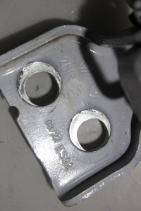 фото thumb №4, Петли дверь правый задняя dacia logan iii