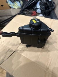 фото thumb №1, Бачок расширительный bmw g30 7953143