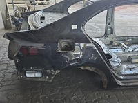 фото thumb №1, Крило зад праві vw jetta vi 5c 10-18 чорний lc9x чверть sedan