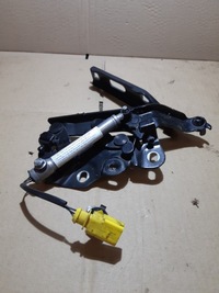 фото thumb №8, Audi a3 8v петля капот піротехнічний правий 8v0823302f