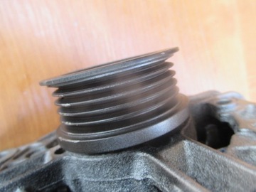 фото thumb №15, Opel astrag h zafira meriva 1.4 1.6 генератор 0124415002 90561971 tz 100a