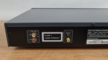 NAD C525bee — проигрыватель компакт-дисков + пульт дистанционного управления