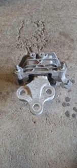 фото thumb №1, Chrysler pacifica awd подушка кронштейн коробки