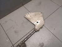 фото thumb №2, Распорка кронштейн audi a8 d2 4d0804627c