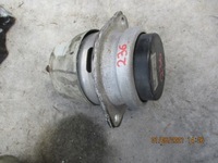 фото thumb №1, 236. кронштейн vw audi 7p6199131b