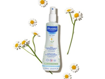 MUSTELA Zestaw Odświeżający spray do włosów 2x200 ml + Kosmetyczka GRATIS
