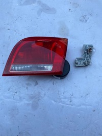 фото thumb №1, Оригінал заднє права лампа w кришка багажника audi a3 8p sportback 8p4945094b