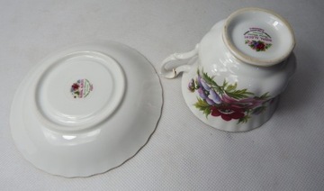 ROYAL ALBERT FLOWERS МАРТ АНГЛИЯ СТАРАЯ ЧАШКА