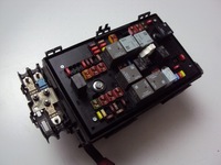 фото thumb №3, Коробка запобіжників opel zafira c 13 r