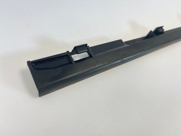 фото thumb №9, Направляющая люк правая mercedes w124 w126 w463 1247820231