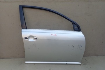 фото thumb №1, Дверь правые передние перед toyota avensis t25 03-