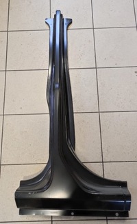 фото thumb №1, Обшивка правого стійка wrangler jl 18+ gladiator 68302718ac