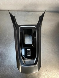 фото thumb №1, Рамка важіль перемикання передач передач peugeot 308 ii t9 98201080zd