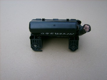 фото thumb №8, Коробка реле toyota avensis verso 01-03r 2.0 d4d