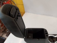фото thumb №8, Jeep renegade туннель средний подлокотник 18008610