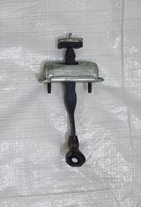 фото thumb №1, Обмежувач двері ford mondeo mk5 ds73-f23553-bc