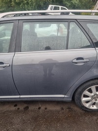 фото thumb №1, Toyota avensis ii t25 03-06 2004 r. универсал лак 1e5 дверь левый зад lt