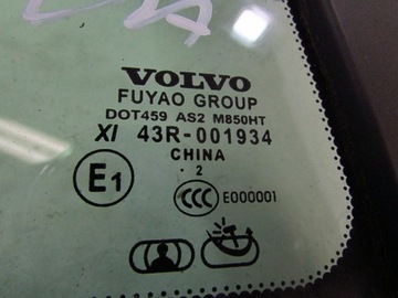 фото thumb №3, Volvo s60 скло двері праві зад трикутник подвійна скло 10-18r