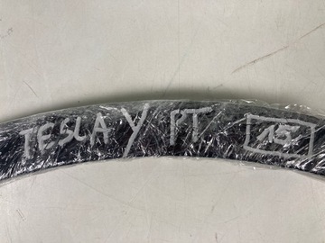 фото thumb №11, Планка накладка крила правого заднього tesla y