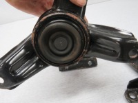 фото thumb №5, Kia sportage iii 2.0 crdi кронштейн подушка двигуна комплект