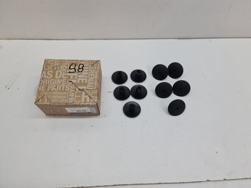 фото thumb №1, Клипса штифт подкрылки trafic iii vivaro b