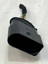 фото thumb №1, Штекер колодка audi a3 8v 1j0973835