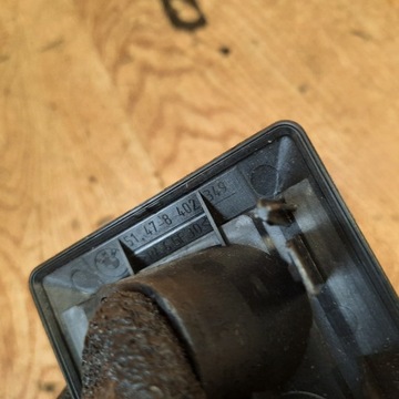 фото thumb №5, Bmw x5 e53 держатель крепление ролеты левый зад 8402349