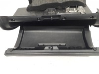 фото thumb №8, Mercedes a w169 04-12 бардачок пасажира + чейнджер cd