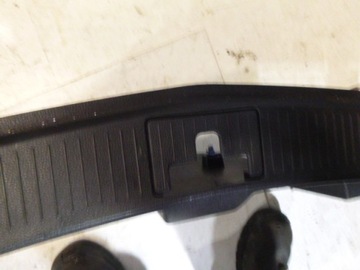 фото thumb №2, Opel astra j gtc накладка na pas защита ремня зад