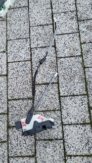 фото thumb №1, Citroen оригинальный номер 9686919180 замок дверь pin