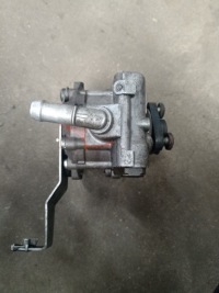 Насос усилителя bmw e90 e91 e92 335d 6781484 6776123 6794921 Недорого, фото thumb