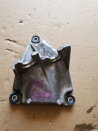 фото thumb №1, Кронштейн кронштейн mazda cx5 cx-5 2.0 b 700863