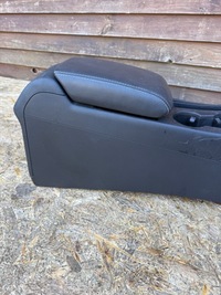 фото thumb №11, Підлокітник шкіра audi a4 b8 a5 8t 8k0864981d