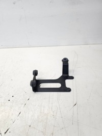 фото thumb №1, Кронштейн насоса wody audi q5 8r 8r0261153a