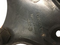 фото thumb №16, Кронштейн насоса vw new beetle i audi 06a131085b