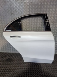 фото thumb №1, Mercedes w205 двері праві зад 799 оригінал