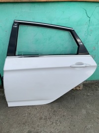 фото thumb №1, Hyundai i40 kombi 11-19 дверь левая задние белый