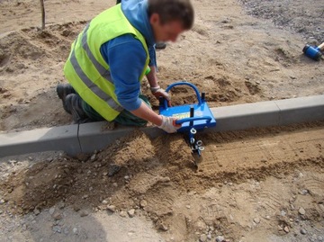 LISTWA RĘCZNA przykrawężnikowa Mimal LRP 40cm