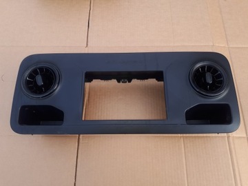 фото thumb №1, Mercedes sprinter 907 910 рамка радио корпус