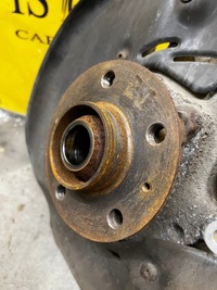 фото thumb №5, Поворотна опора ступиця праві зад задня audi a8 d4