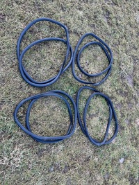 фото thumb №1, Jeep compass ii 2018- комплект прокладка двері прокладка