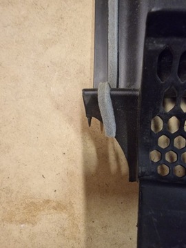 фото thumb №5, Панель під лобовим склом citroen c3 aircross 13476264 комплект