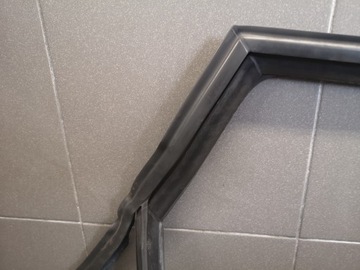 фото thumb №7, Прокладка скла двері правий зад audi a4 b7 avant 8k9839440f