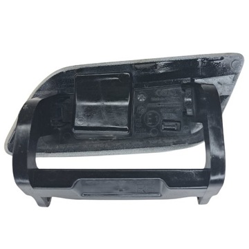 фото thumb №2, Audi a6 c8 2018- заглушка права склоомивача білий 4k0807788b