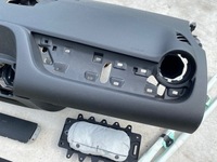 фото thumb №8, Mercedes glb x247 приборная панель консоль приборная панель подушки безопасности воздушные подушка безопасности ремни pas