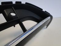 фото thumb №9, Mercedes gla h247 247 решітка середня + молдинг хром w бампер передній amg