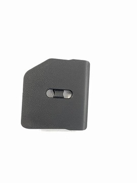 фото thumb №1, Захист засувка ременя зад багажника універсал skoda octavia iii 5e9827563