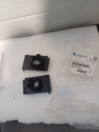 Кронштейн датчиков парковки перед корзина бампера opel corsa d 39134359 Недорого, фото thumb