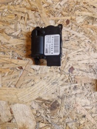 фото thumb №1, Моторчик отопителя alfa giulietta